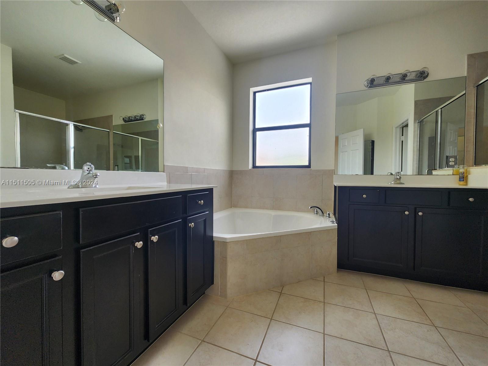 24866 SW 118th Ave 24866, Homestead, Florida 33032, 3 Bedrooms Bedrooms, ,2 BathroomsBathrooms,Residentiallease,For Rent,24866 SW 118th Ave 24866,A11511505