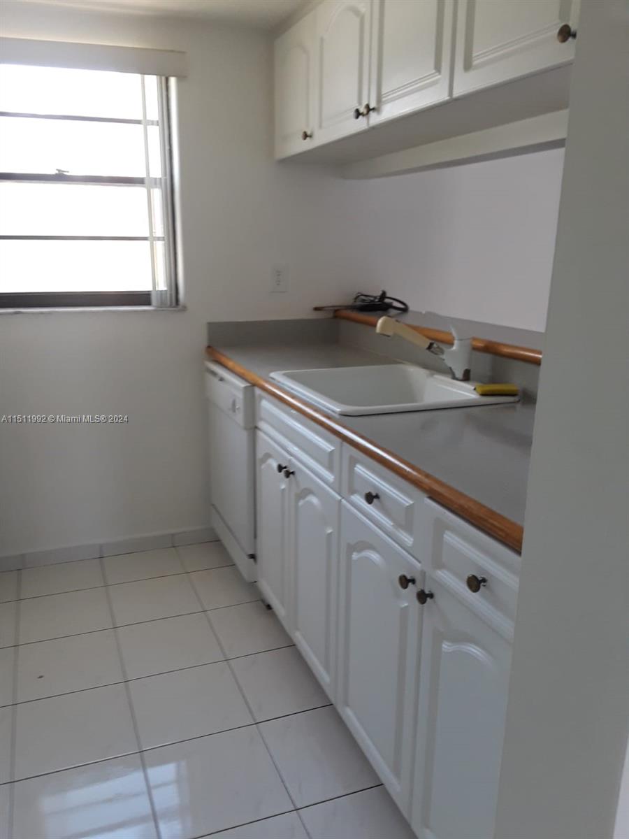 18290 Mediterranean Blvd 2-5, Hialeah, Florida 33015, 2 Bedrooms Bedrooms, ,2 BathroomsBathrooms,Residential,For Sale,18290 Mediterranean Blvd 2-5,A11511992