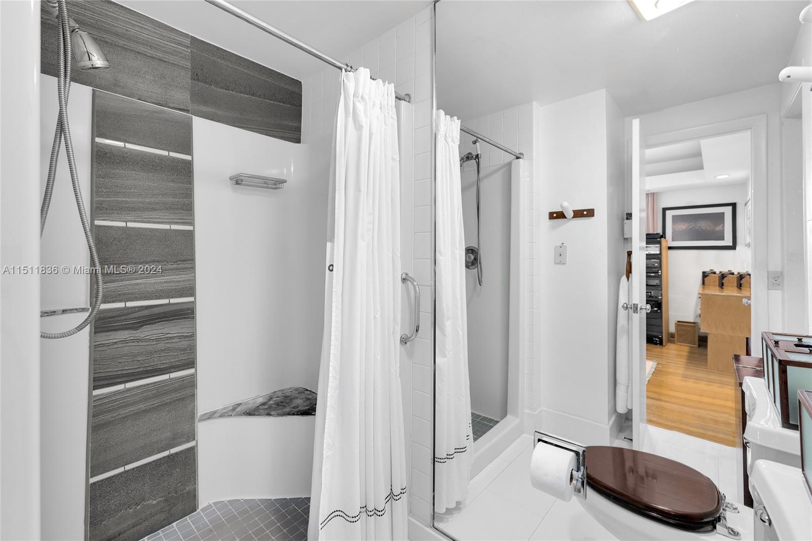 1734 Bayshore Ln, Miami, FL, 33133 United States, 4 Bedrooms Bedrooms, ,4 BathroomsBathrooms,Residential,For Sale,Bayshore Ln,A11511836