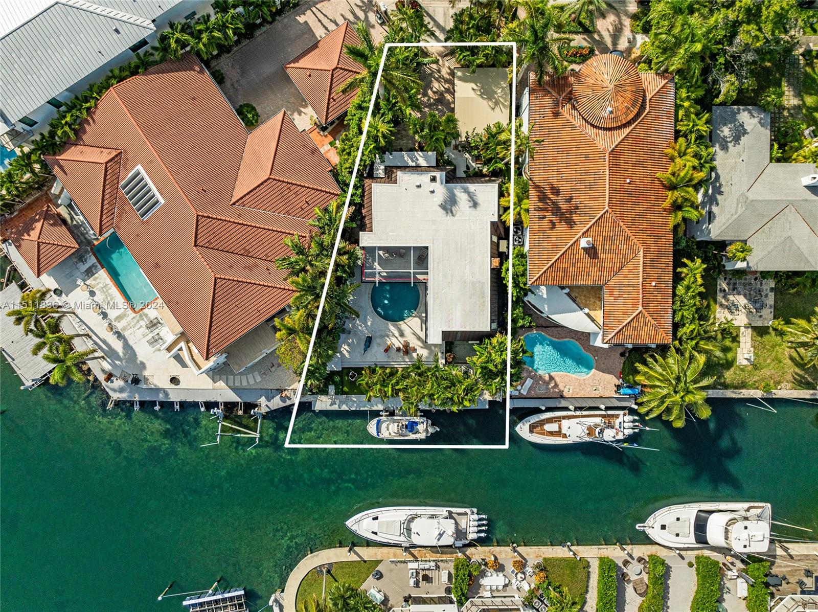 1734 Bayshore Ln, Miami, FL, 33133 United States, 4 Bedrooms Bedrooms, ,4 BathroomsBathrooms,Residential,For Sale,Bayshore Ln,A11511836