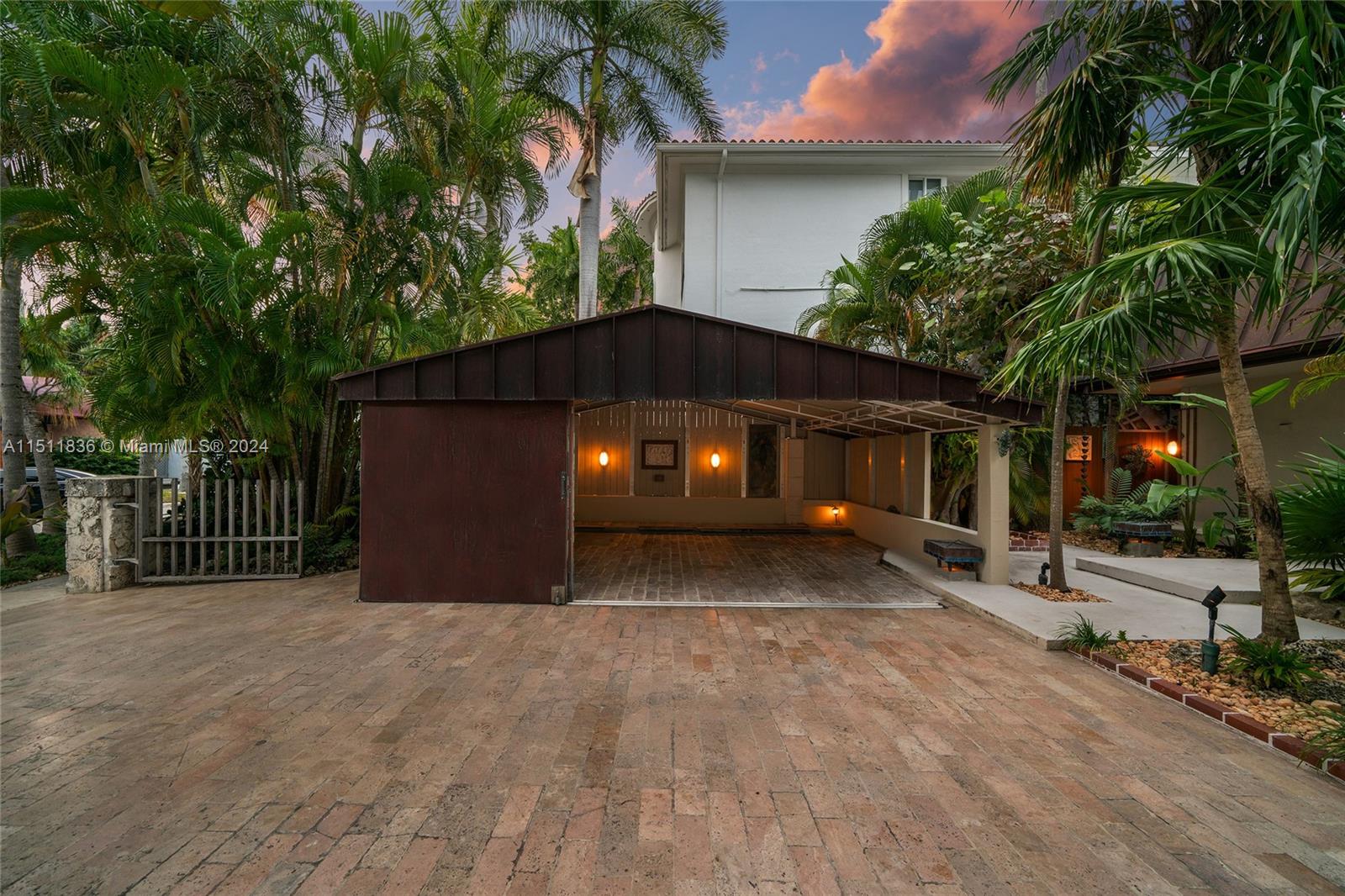 1734 Bayshore Ln, Miami, FL, 33133 United States, 4 Bedrooms Bedrooms, ,4 BathroomsBathrooms,Residential,For Sale,Bayshore Ln,A11511836