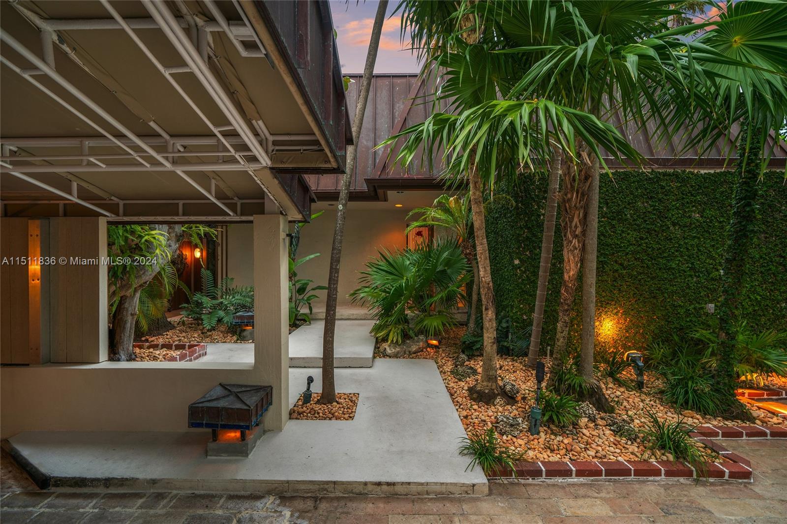 1734 Bayshore Ln, Miami, FL, 33133 United States, 4 Bedrooms Bedrooms, ,4 BathroomsBathrooms,Residential,For Sale,Bayshore Ln,A11511836