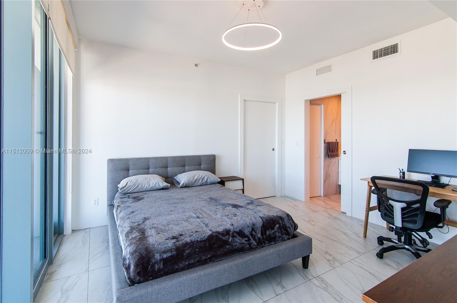 601 NE 36th St 2101, Miami, Florida 33137, 2 Bedrooms Bedrooms, ,2 BathroomsBathrooms,Residentiallease,For Rent,601 NE 36th St 2101,A11512009