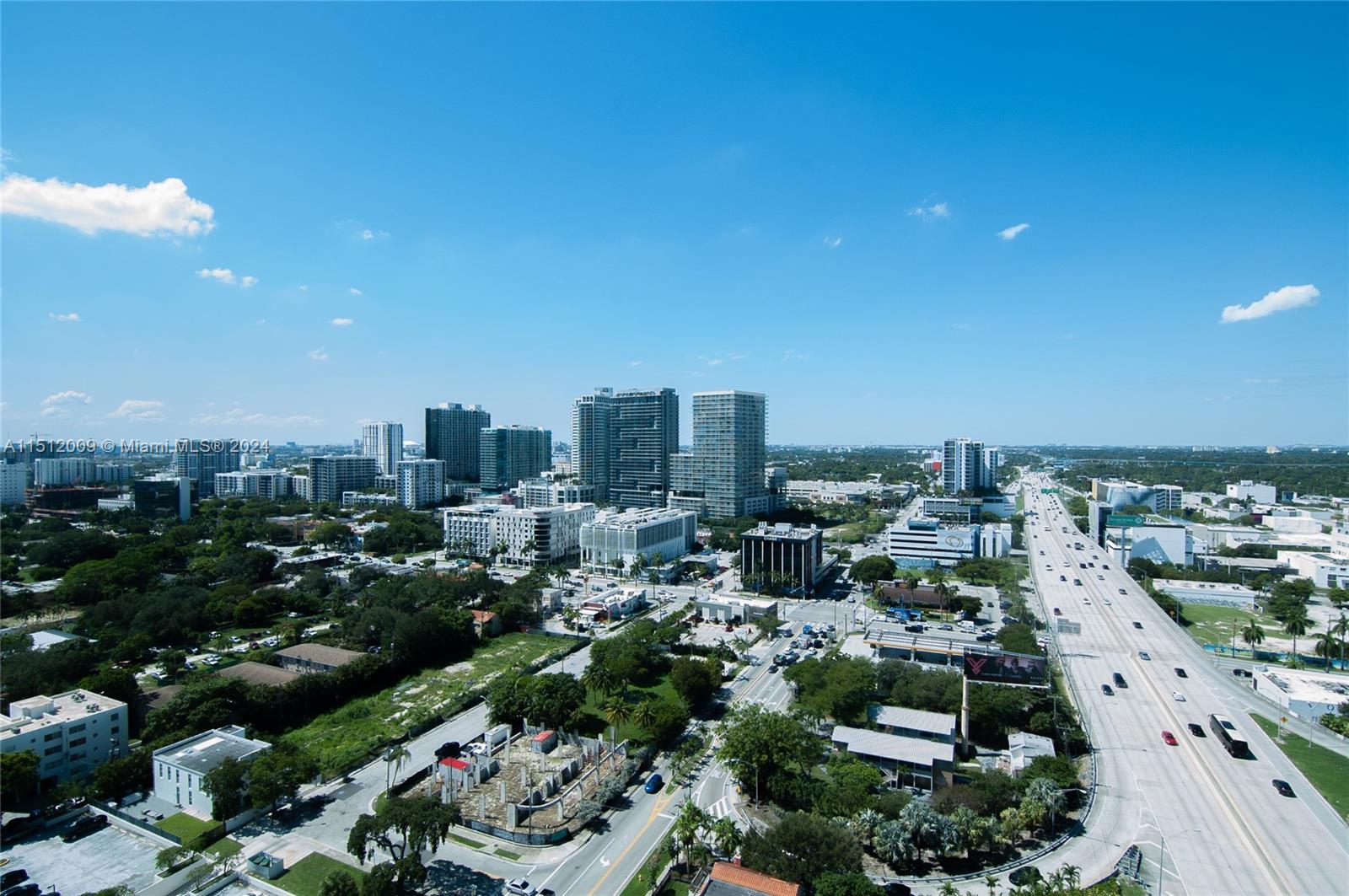 601 NE 36th St 2101, Miami, Florida 33137, 2 Bedrooms Bedrooms, ,2 BathroomsBathrooms,Residentiallease,For Rent,601 NE 36th St 2101,A11512009