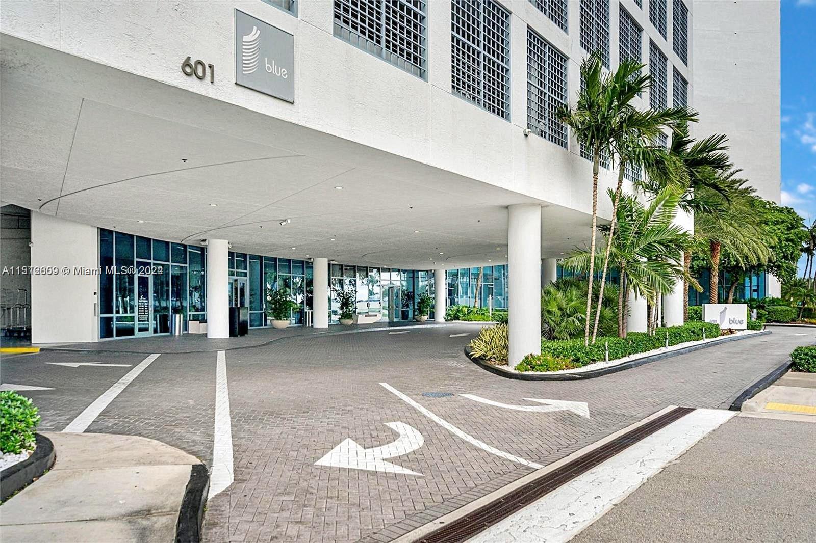 601 NE 36th St 2101, Miami, Florida 33137, 2 Bedrooms Bedrooms, ,2 BathroomsBathrooms,Residentiallease,For Rent,601 NE 36th St 2101,A11512009