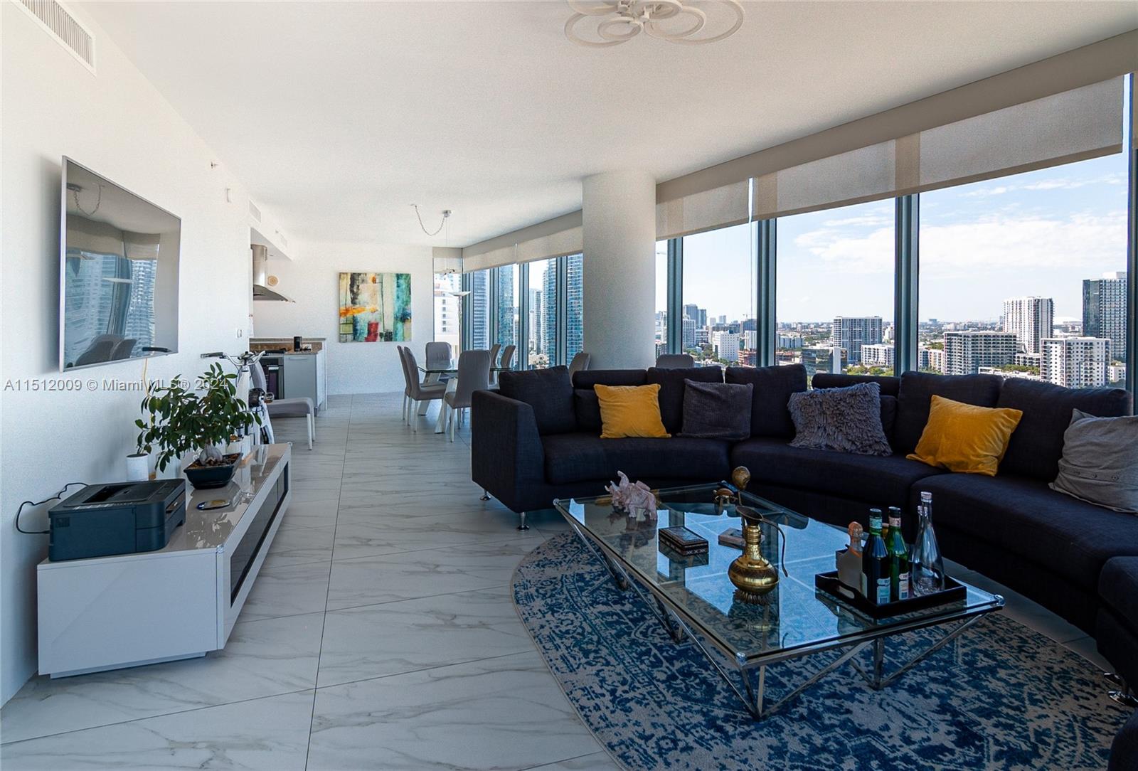 601 NE 36th St 2101, Miami, Florida 33137, 2 Bedrooms Bedrooms, ,2 BathroomsBathrooms,Residentiallease,For Rent,601 NE 36th St 2101,A11512009