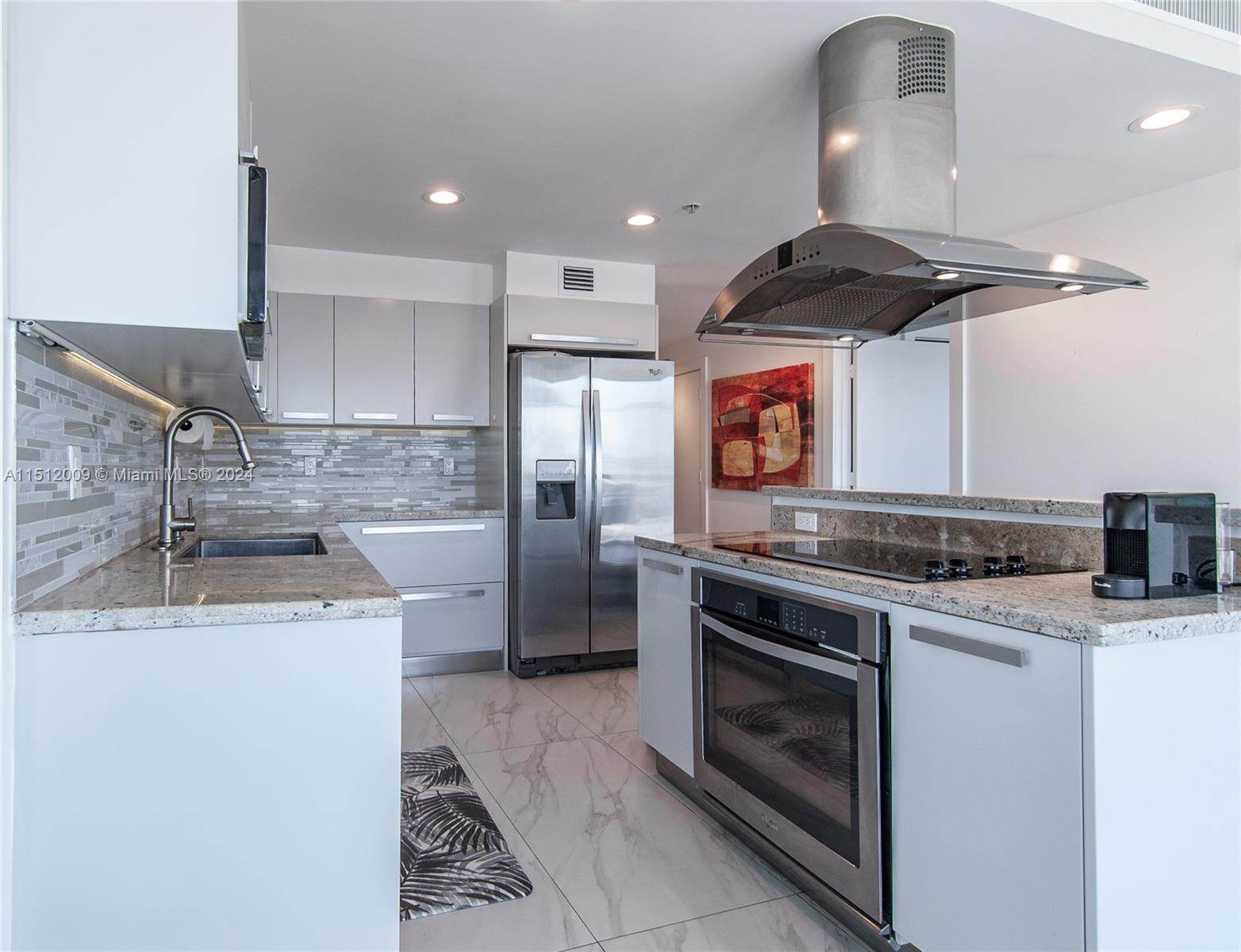 601 NE 36th St 2101, Miami, Florida 33137, 2 Bedrooms Bedrooms, ,2 BathroomsBathrooms,Residentiallease,For Rent,601 NE 36th St 2101,A11512009