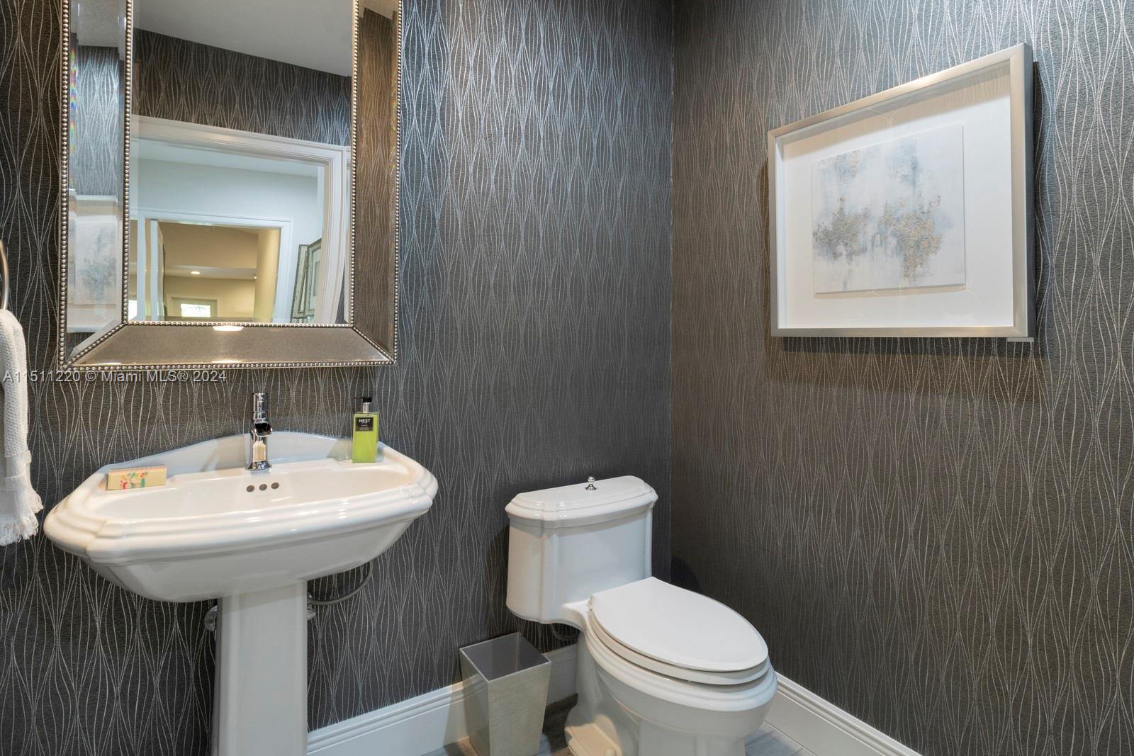 6745 139th St, Palmetto Bay, FL, 33158 United States, 5 Bedrooms Bedrooms, ,3 BathroomsBathrooms,Residential,For Sale,139th St,A11511220