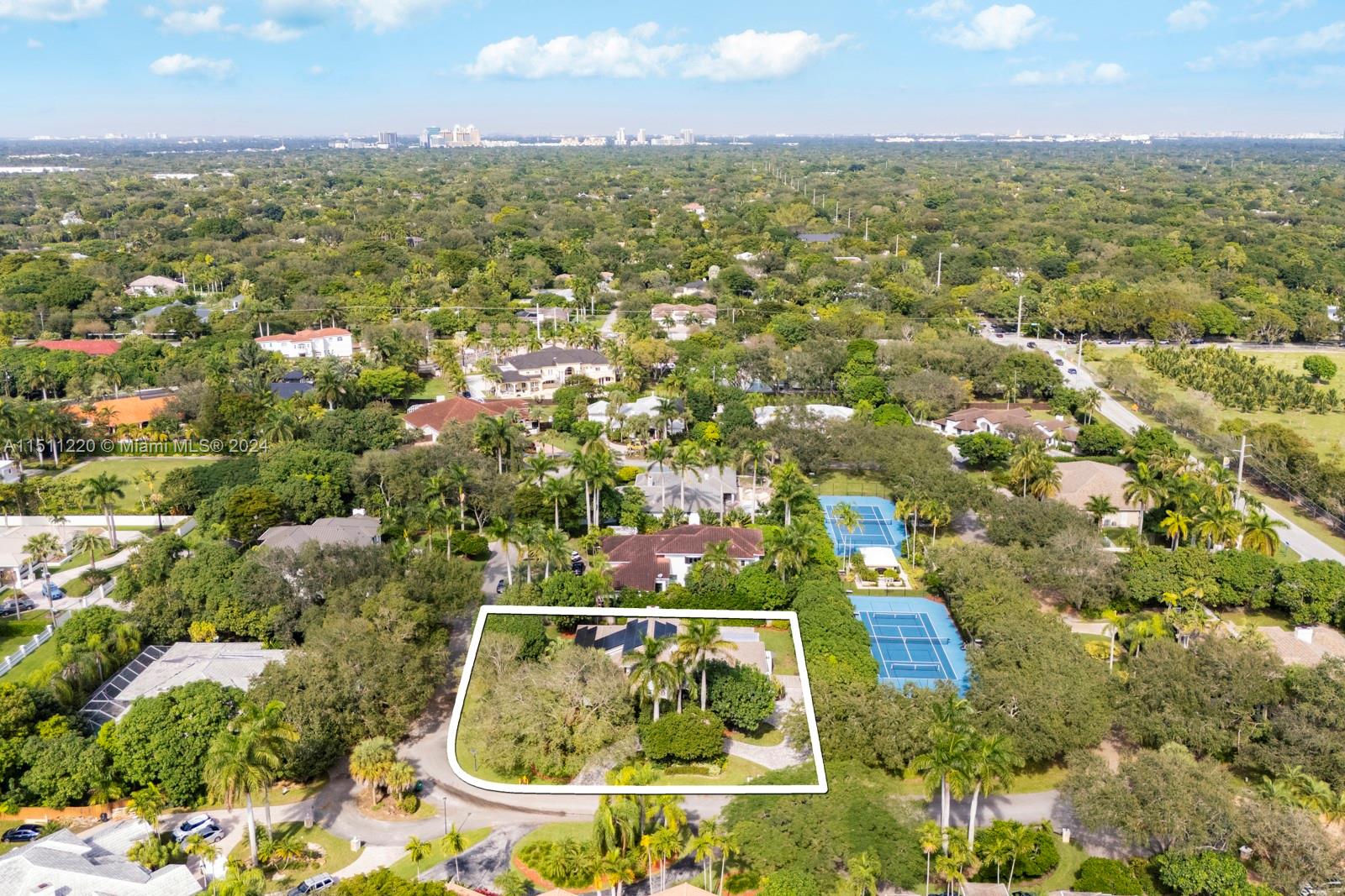 6745 139th St, Palmetto Bay, FL, 33158 United States, 5 Bedrooms Bedrooms, ,3 BathroomsBathrooms,Residential,For Sale,139th St,A11511220