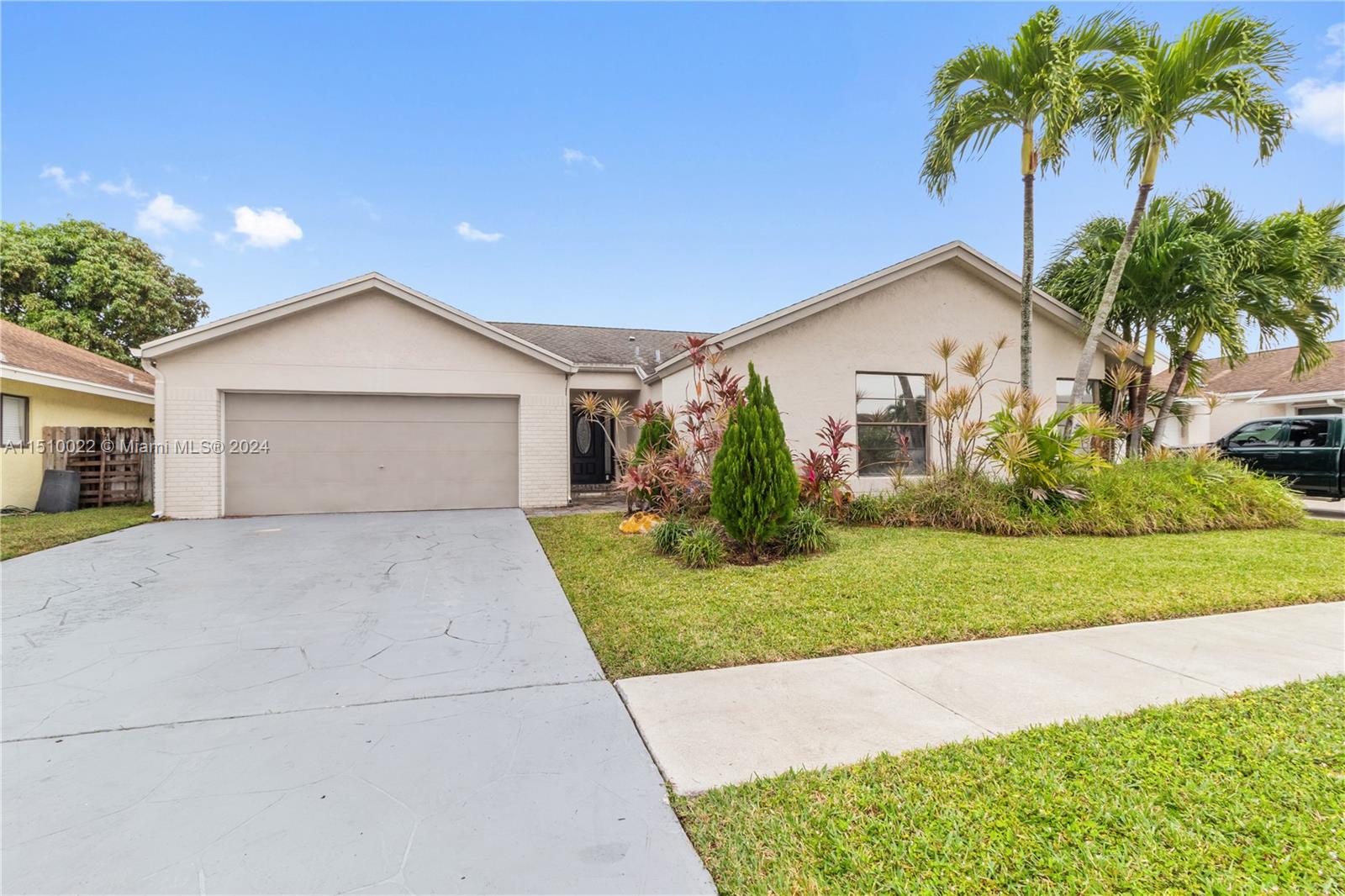 11839 Woodtones Ln, Boca Raton, FL, 33428 United States, 3 Bedrooms Bedrooms, ,2 BathroomsBathrooms,Residential,For Sale,Woodtones Ln,A11510022