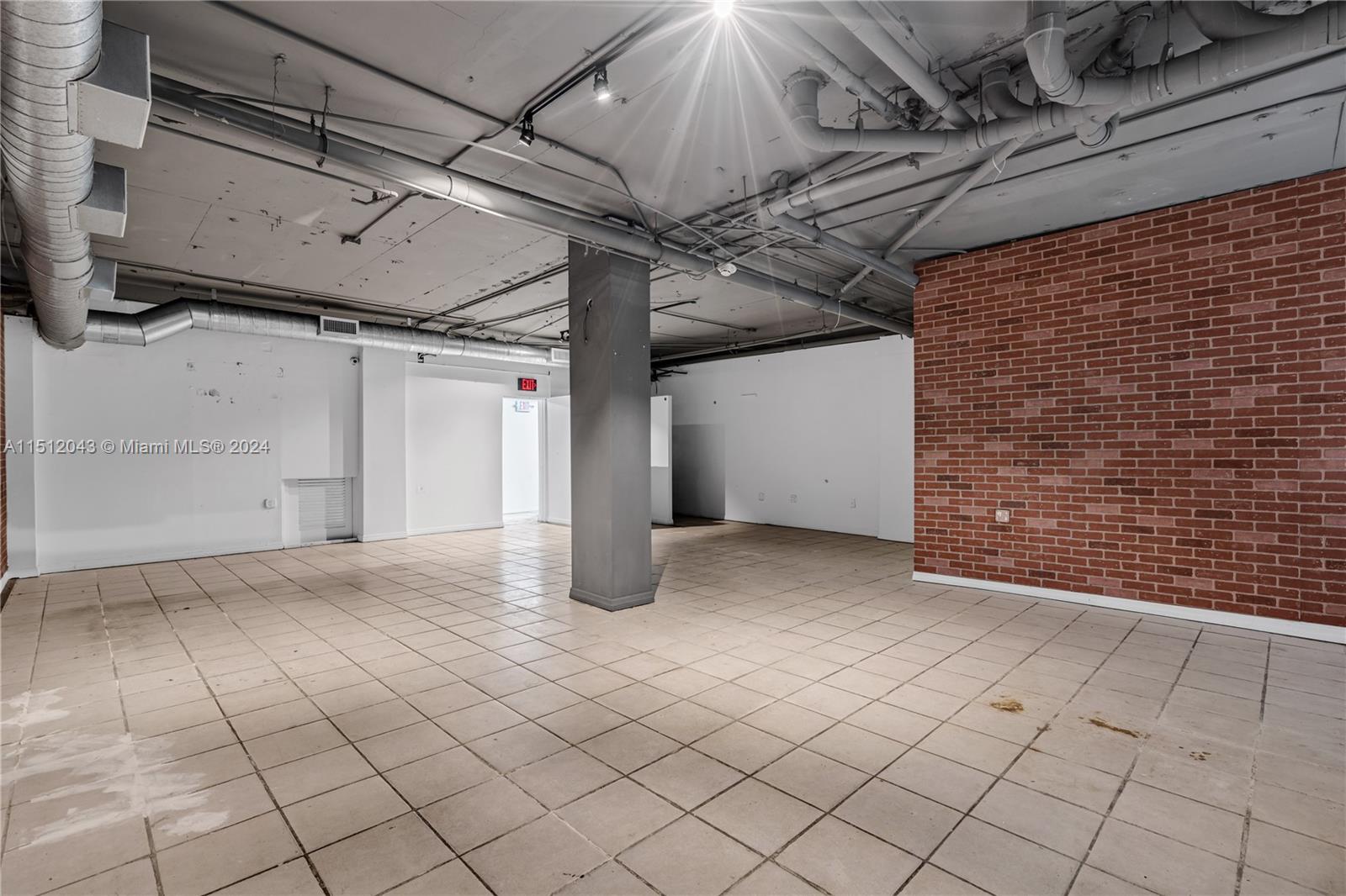 1300 Lincoln Rd C-1B, Miami Beach, Florida 33139, ,Commercialsale,For Sale,1300 Lincoln Rd C-1B,A11512043