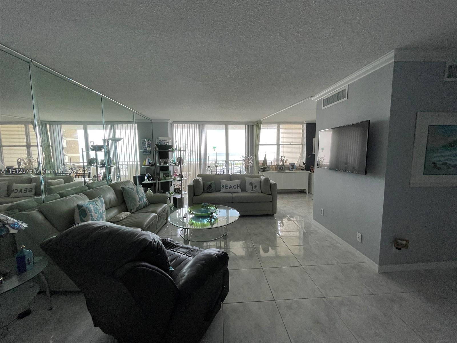 3180 S Ocean Dr 204, Hallandale Beach, Florida 33009, 2 Bedrooms Bedrooms, ,2 BathroomsBathrooms,Residential,For Sale,3180 S Ocean Dr 204,A11512075