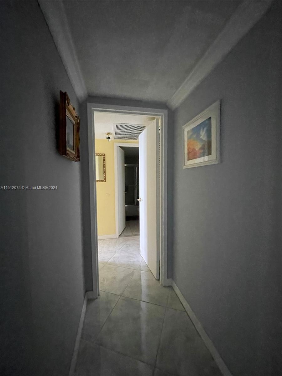 3180 S Ocean Dr 204, Hallandale Beach, Florida 33009, 2 Bedrooms Bedrooms, ,2 BathroomsBathrooms,Residential,For Sale,3180 S Ocean Dr 204,A11512075