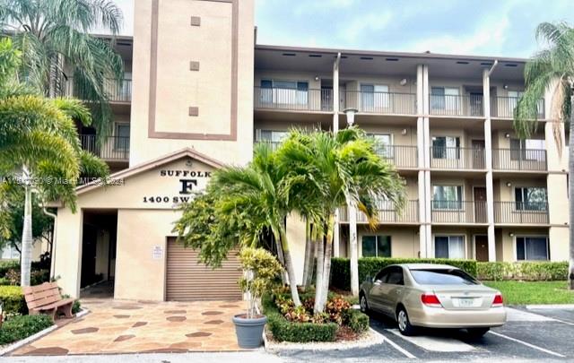 1400 137th Ave, Pembroke Pines, FL, 33027 United States, 2 Bedrooms Bedrooms, ,2 BathroomsBathrooms,Residential,For Sale,137th Ave,A11512090