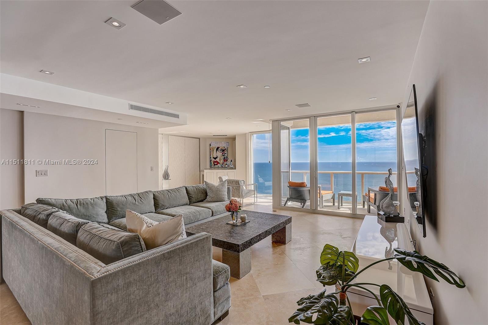 19333 Collins Ave, Sunny Isles Beach, FL, 33160 United States, 3 Bedrooms Bedrooms, ,3 BathroomsBathrooms,Residential,For Sale,Collins Ave,A11511811