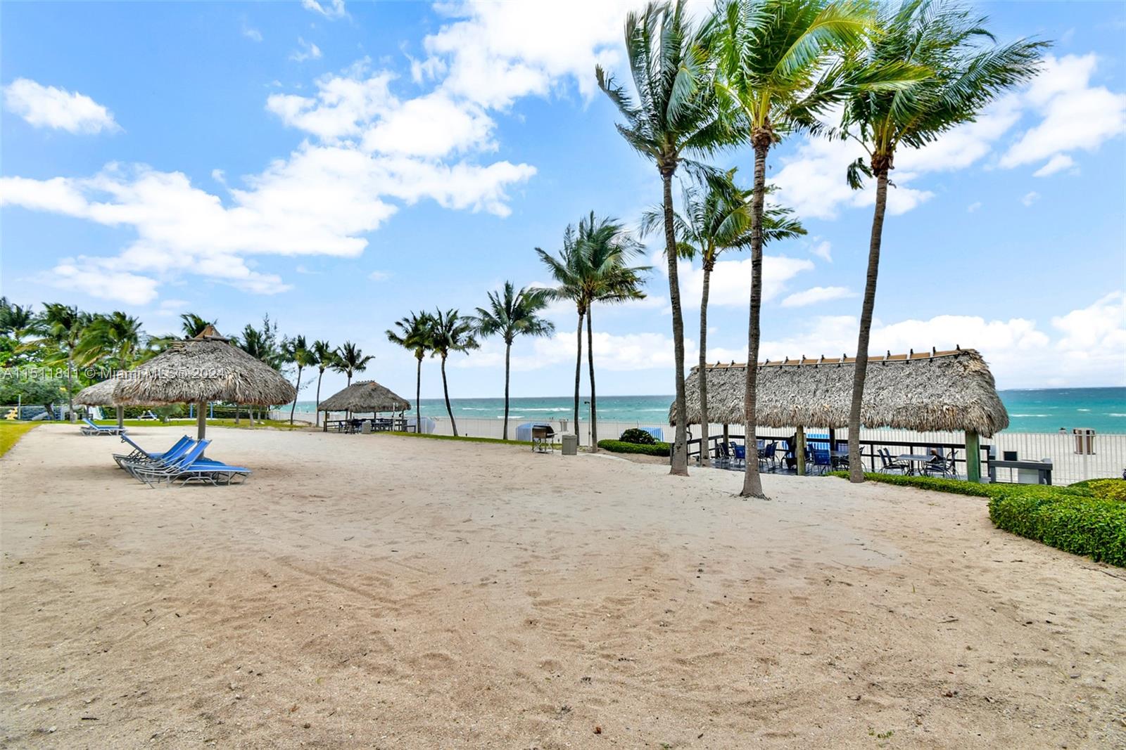 19333 Collins Ave, Sunny Isles Beach, FL, 33160 United States, 3 Bedrooms Bedrooms, ,3 BathroomsBathrooms,Residential,For Sale,Collins Ave,A11511811