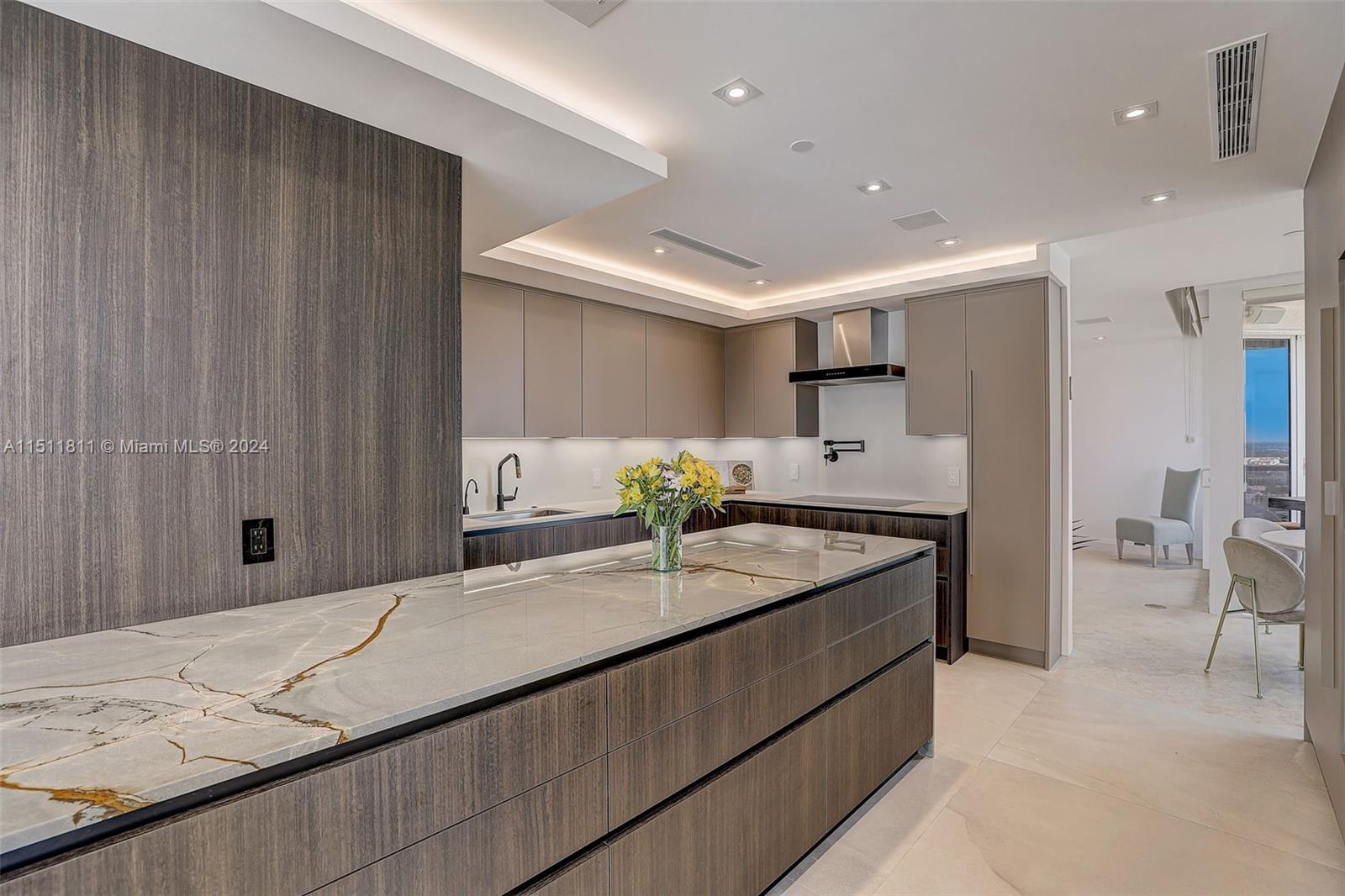 19333 Collins Ave, Sunny Isles Beach, FL, 33160 United States, 3 Bedrooms Bedrooms, ,3 BathroomsBathrooms,Residential,For Sale,Collins Ave,A11511811