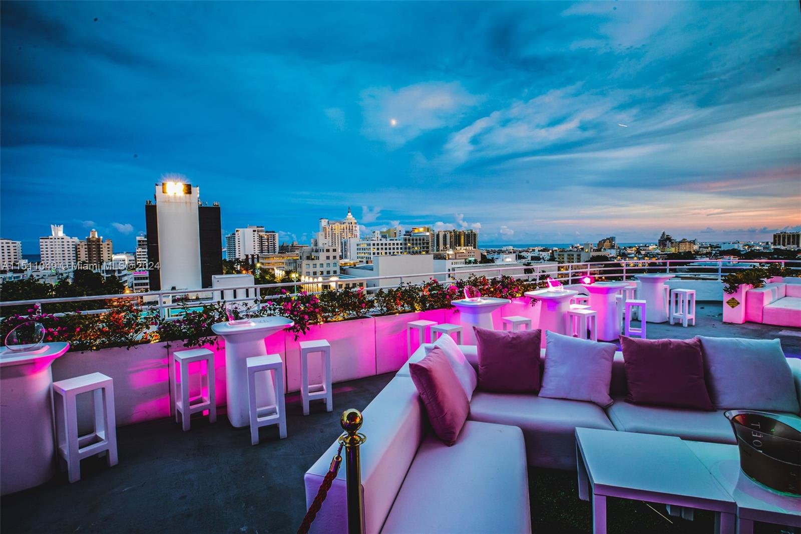 605 Lincoln Rd 800RF, Miami Beach, Florida 33139, ,Commercialsale,For Sale,605 Lincoln Rd 800RF,A11511049