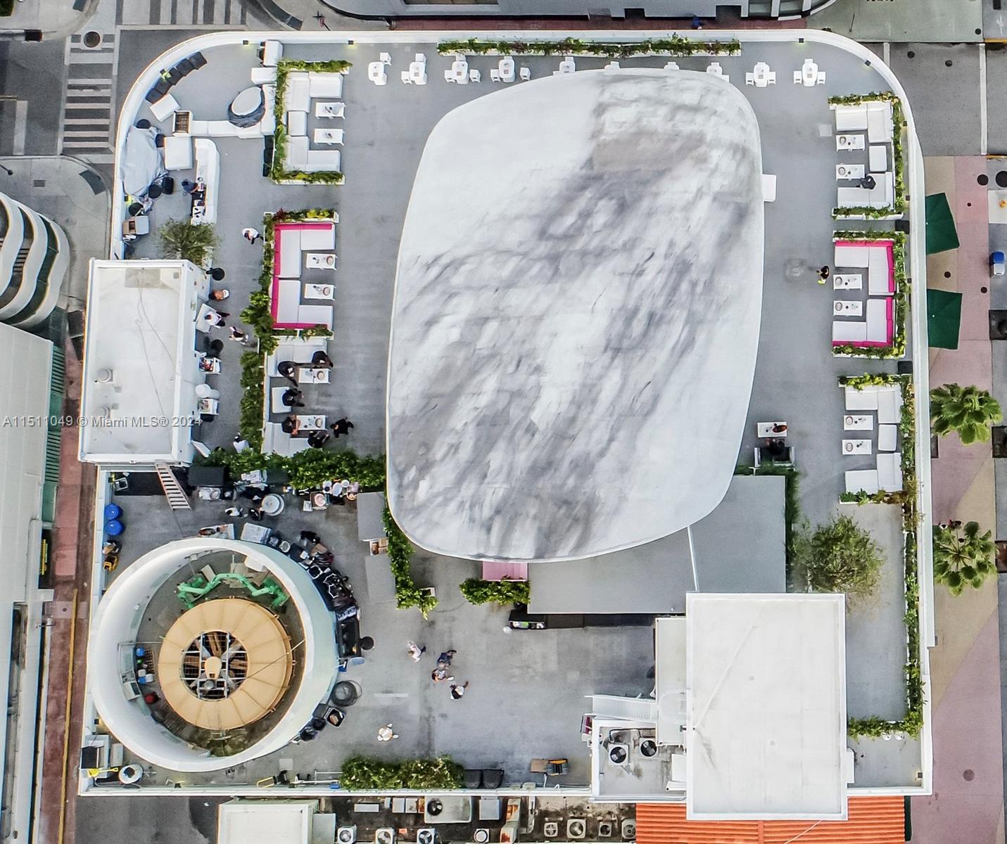 605 Lincoln Rd 800RF, Miami Beach, Florida 33139, ,Commercialsale,For Sale,605 Lincoln Rd 800RF,A11511049