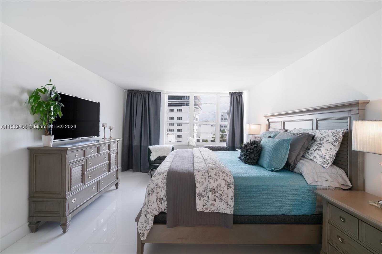 100 Lincoln Rd 739, Miami Beach, Florida 33139, 3 Bedrooms Bedrooms, ,3 BathroomsBathrooms,Residentiallease,For Rent,100 Lincoln Rd 739,A11512101