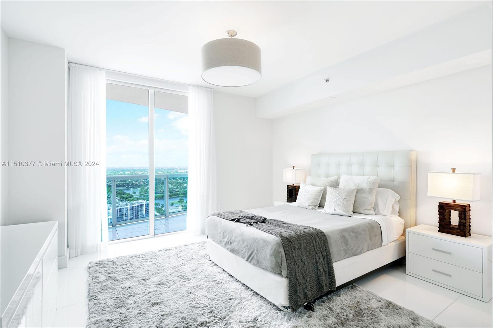 2711 Ocean Dr, Hollywood, FL, 33019 United States, 3 Bedrooms Bedrooms, ,3 BathroomsBathrooms,Residential,For Sale,Ocean Dr,A11510377