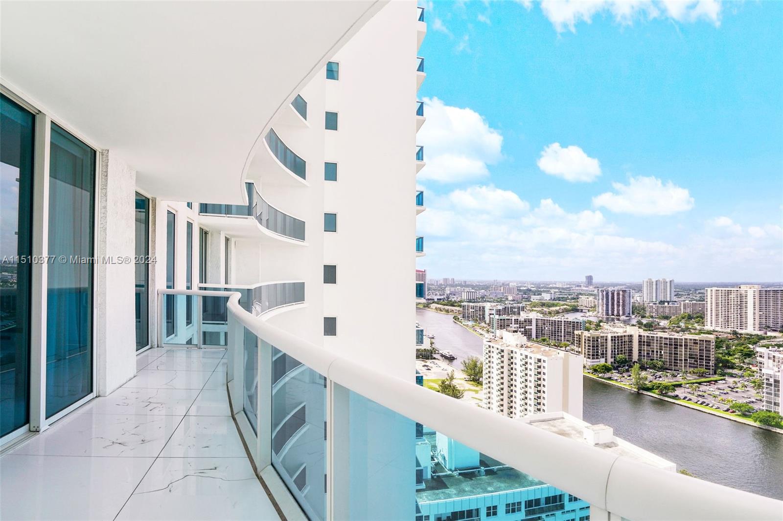 2711 Ocean Dr, Hollywood, FL, 33019 United States, 3 Bedrooms Bedrooms, ,3 BathroomsBathrooms,Residential,For Sale,Ocean Dr,A11510377