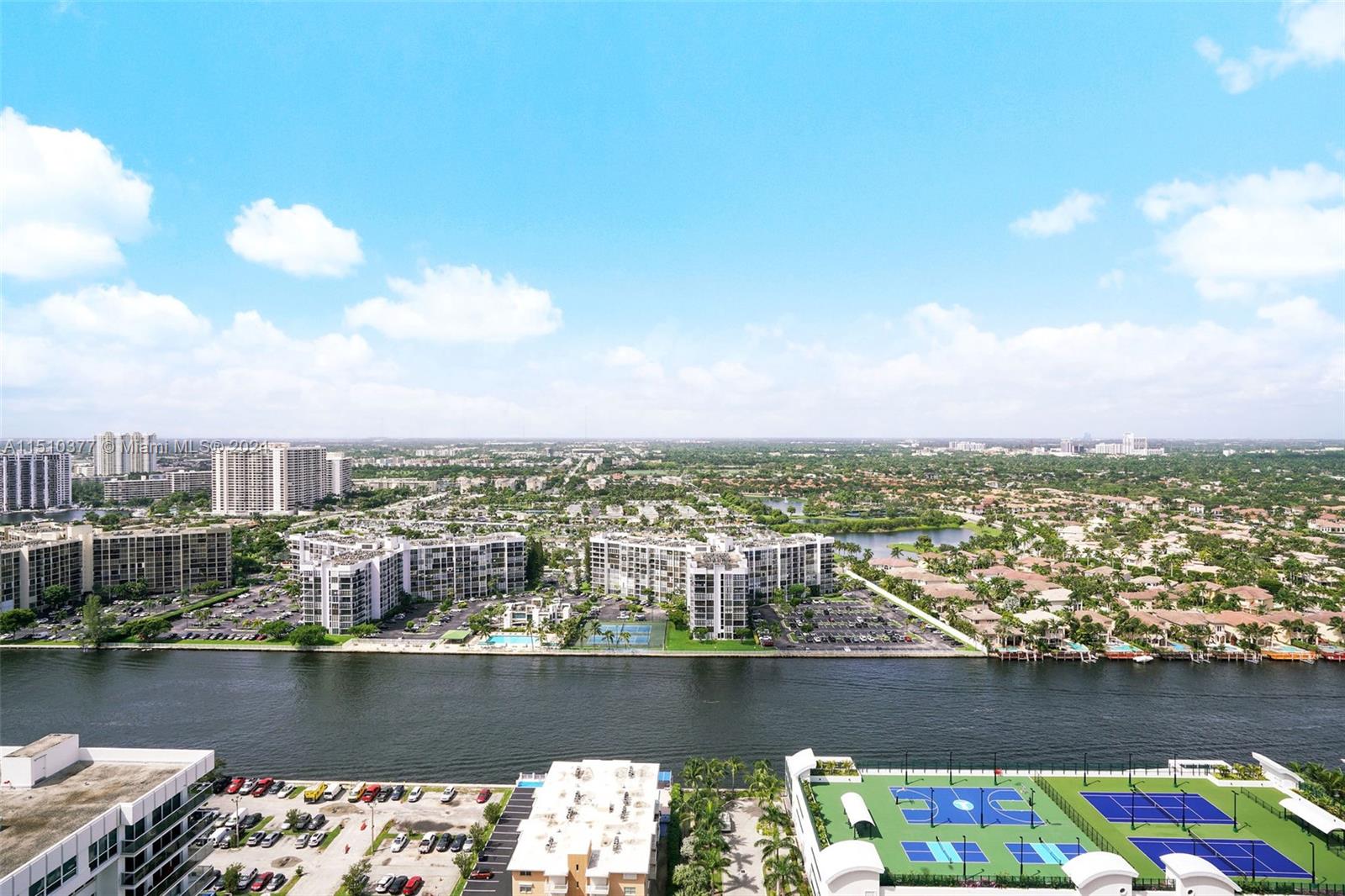 2711 Ocean Dr, Hollywood, FL, 33019 United States, 3 Bedrooms Bedrooms, ,3 BathroomsBathrooms,Residential,For Sale,Ocean Dr,A11510377