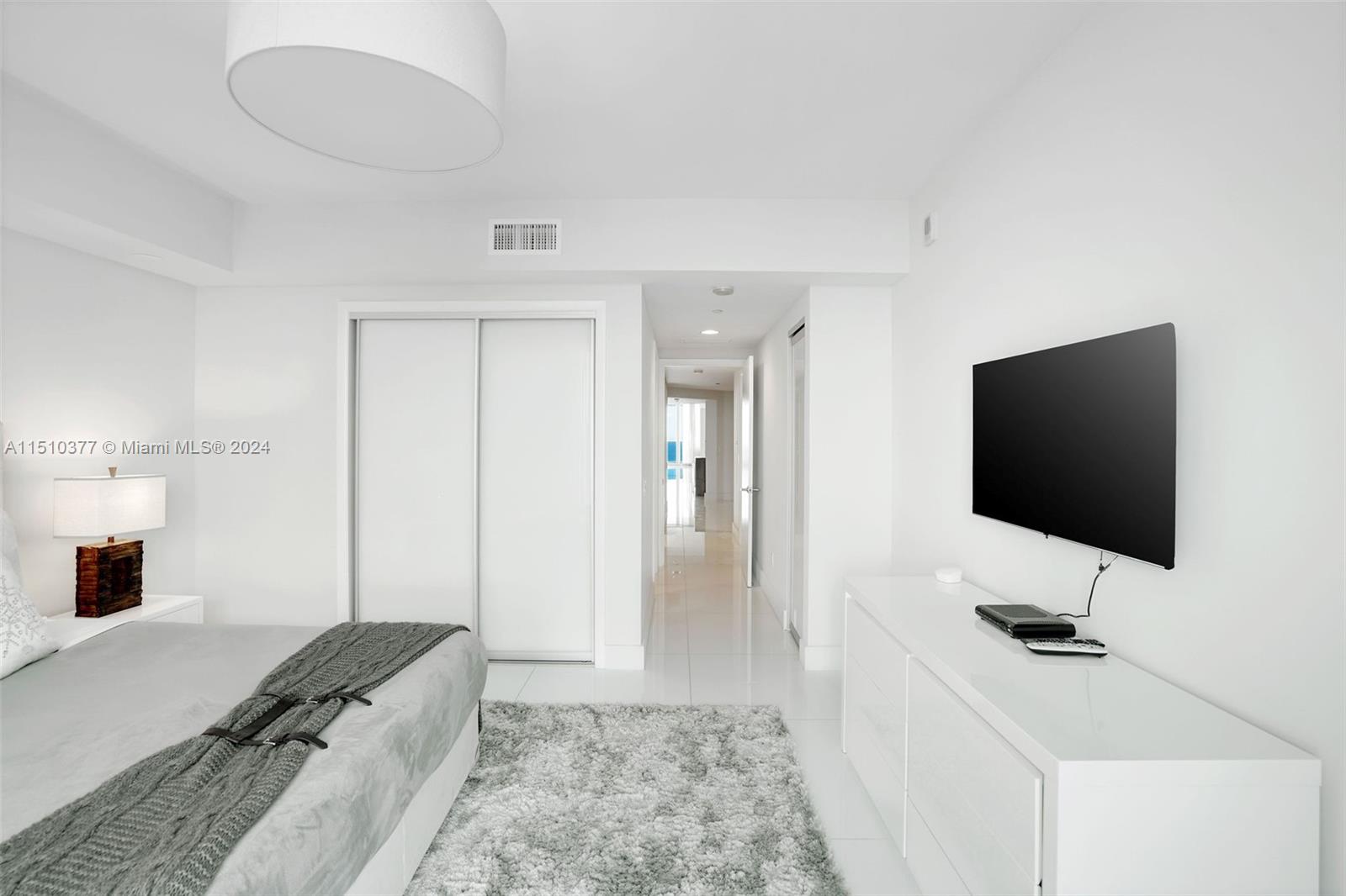 2711 Ocean Dr, Hollywood, FL, 33019 United States, 3 Bedrooms Bedrooms, ,3 BathroomsBathrooms,Residential,For Sale,Ocean Dr,A11510377