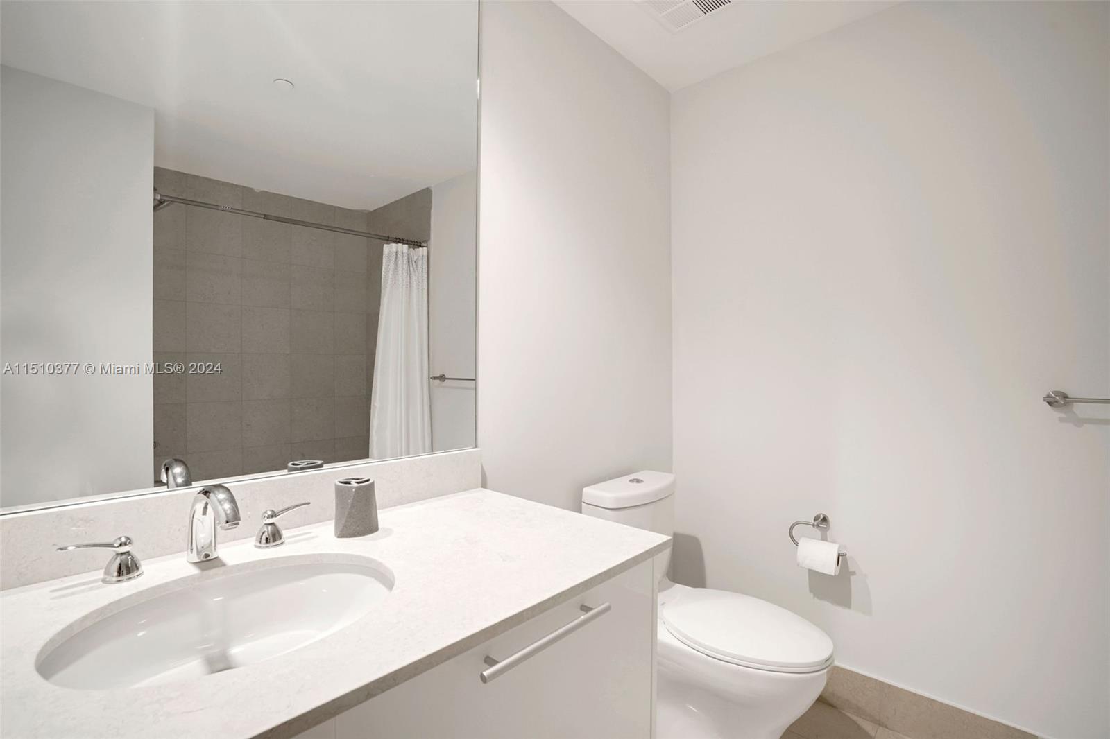 2711 Ocean Dr, Hollywood, FL, 33019 United States, 3 Bedrooms Bedrooms, ,3 BathroomsBathrooms,Residential,For Sale,Ocean Dr,A11510377