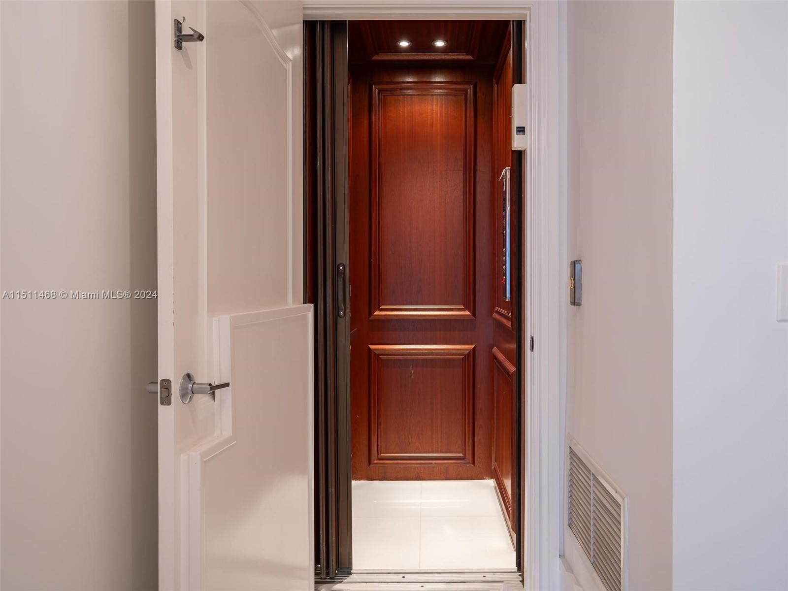 3501 Ocean Dr, Hollywood, FL, 33019 United States, 4 Bedrooms Bedrooms, ,4 BathroomsBathrooms,Residential,For Sale,Ocean Dr,A11511468