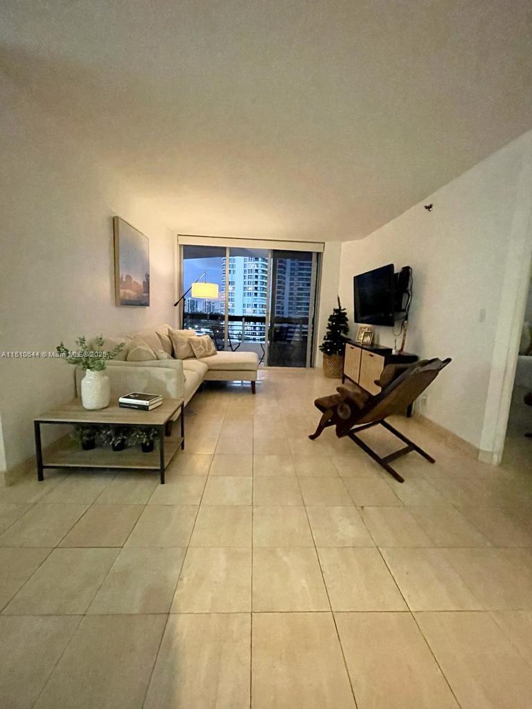 3600 Mystic Pointe Dr 1010, Aventura, Florida 33180, 2 Bedrooms Bedrooms, ,2 BathroomsBathrooms,Residential,For Sale,3600 Mystic Pointe Dr 1010,A11510644