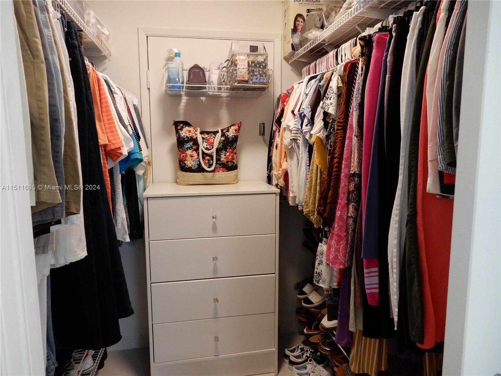 870 NW 87th Ave 103, Miami, Florida 33172, 3 Bedrooms Bedrooms, ,2 BathroomsBathrooms,Residential,For Sale,870 NW 87th Ave 103,A11511635