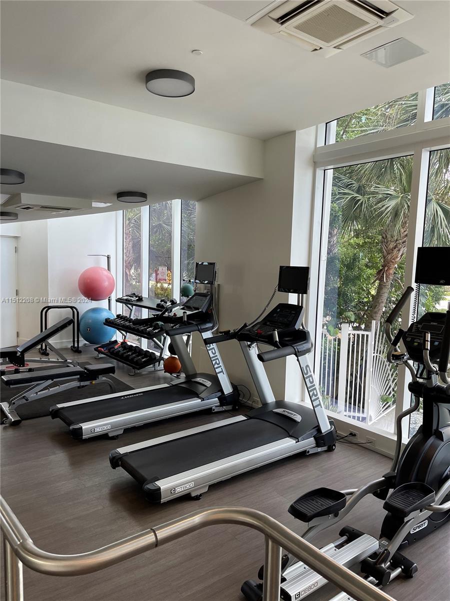 601 NE 27th St 1002, Miami, Florida 33137, 2 Bedrooms Bedrooms, ,2 BathroomsBathrooms,Residential,For Sale,601 NE 27th St 1002,A11512208