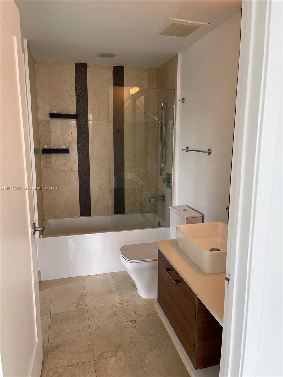 601 NE 27th St 1002, Miami, Florida 33137, 2 Bedrooms Bedrooms, ,2 BathroomsBathrooms,Residential,For Sale,601 NE 27th St 1002,A11512208