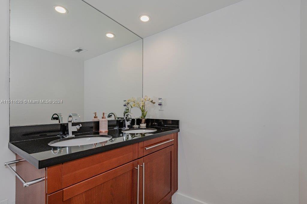 2301 Collins Ave 1532, Miami Beach, Florida 33139, ,2 BathroomsBathrooms,Residential,For Sale,2301 Collins Ave 1532,A11511620