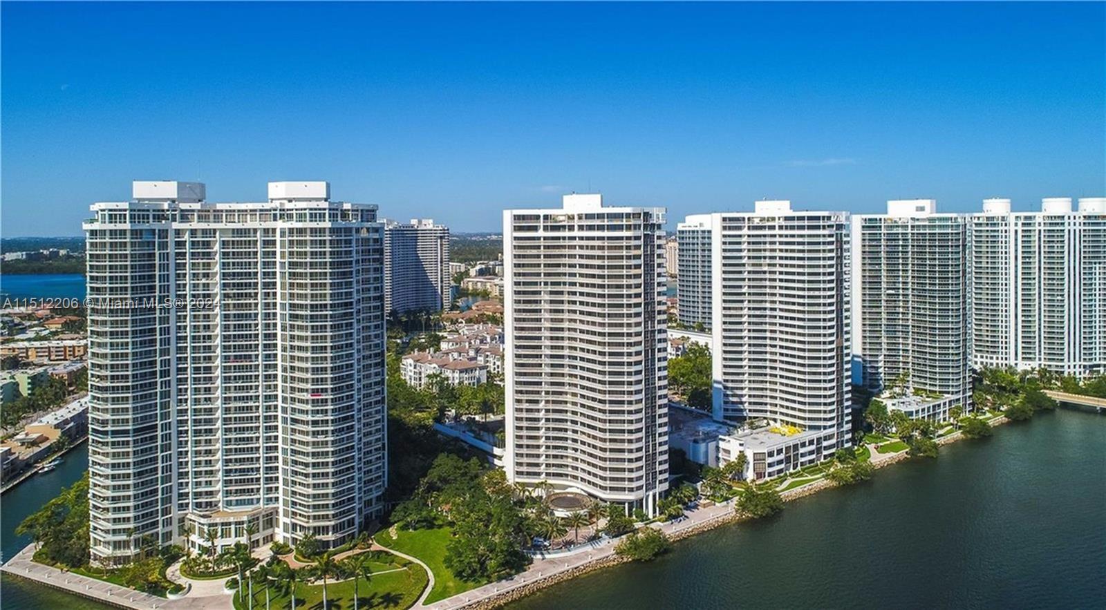 4000 Island Blvd, Aventura, FL, 33160 United States, 3 Bedrooms Bedrooms, ,3 BathroomsBathrooms,Residential,For Sale,Island Blvd,A11512206
