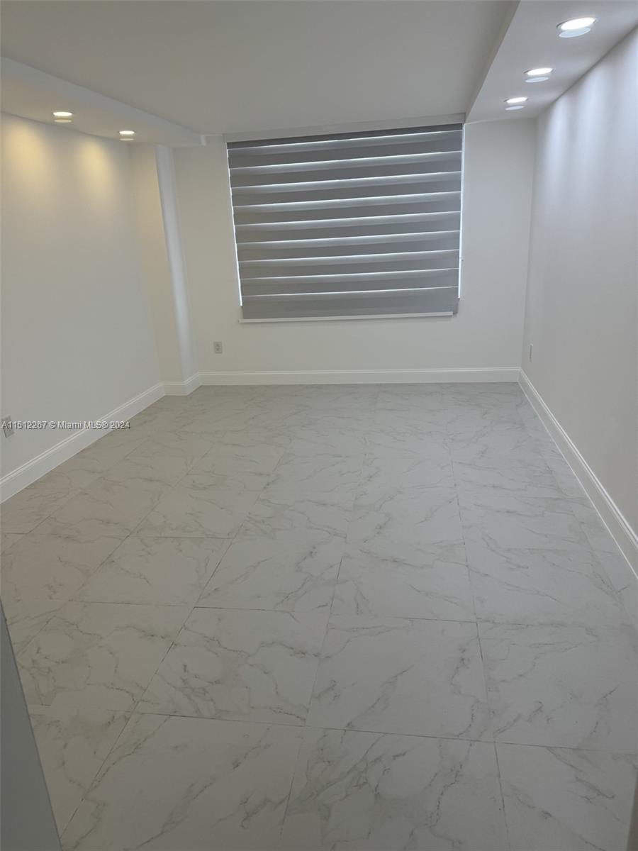 2801 183rd St, Aventura, FL, 33160 United States, 1 Bedroom Bedrooms, ,2 BathroomsBathrooms,Residential,For Sale,183rd St,A11512267