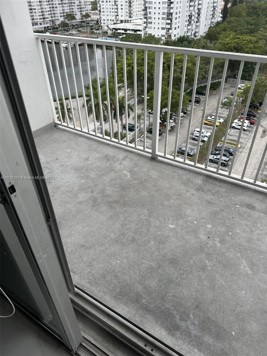 2801 183rd St, Aventura, FL, 33160 United States, 1 Bedroom Bedrooms, ,2 BathroomsBathrooms,Residential,For Sale,183rd St,A11512267