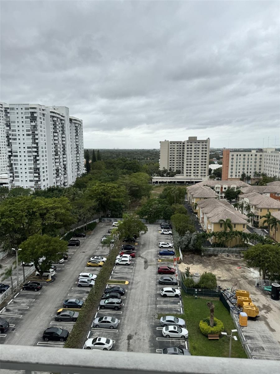 2801 183rd St, Aventura, FL, 33160 United States, 1 Bedroom Bedrooms, ,2 BathroomsBathrooms,Residential,For Sale,183rd St,A11512267
