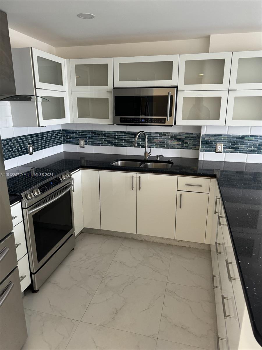 2801 183rd St, Aventura, FL, 33160 United States, 1 Bedroom Bedrooms, ,2 BathroomsBathrooms,Residential,For Sale,183rd St,A11512267