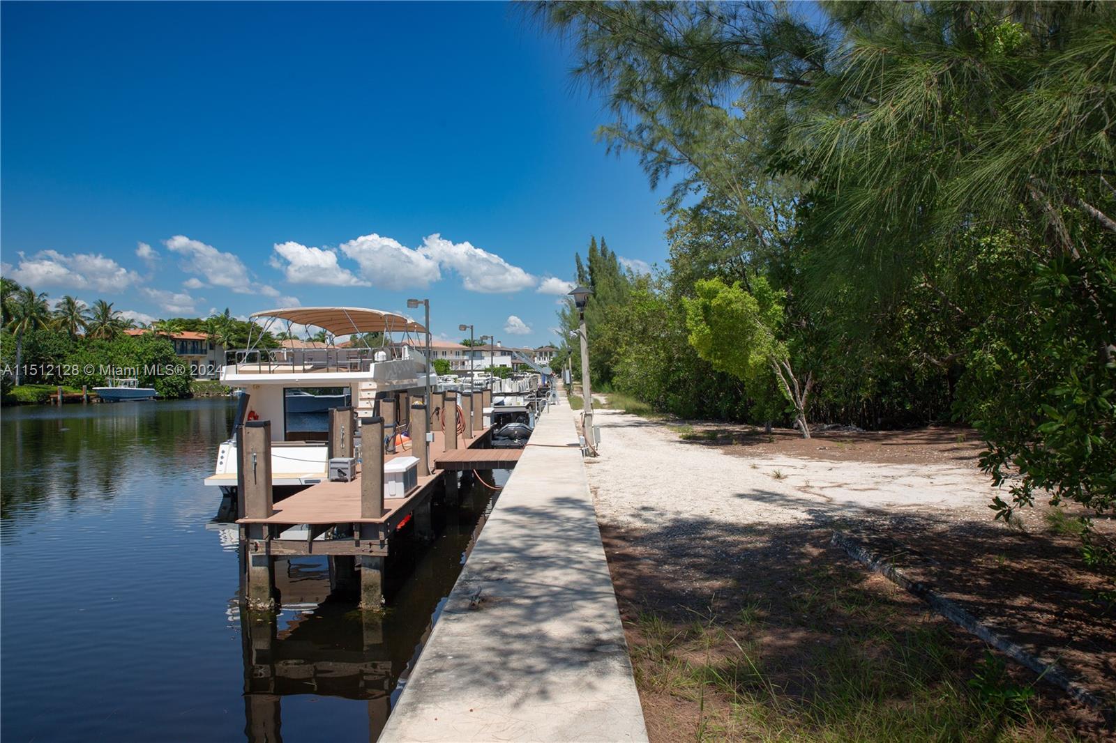 325 Campana Ave, Coral Gables, FL, 33156 United States, 6 Bedrooms Bedrooms, ,5 BathroomsBathrooms,Residential,For Sale,Campana Ave,A11512128