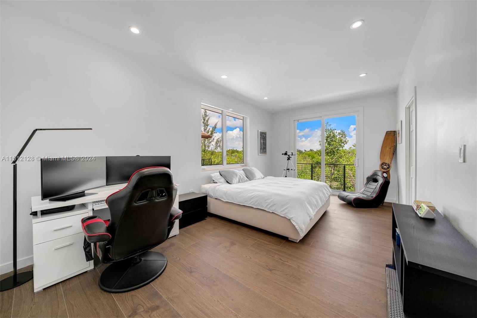 325 Campana Ave, Coral Gables, FL, 33156 United States, 6 Bedrooms Bedrooms, ,5 BathroomsBathrooms,Residential,For Sale,Campana Ave,A11512128