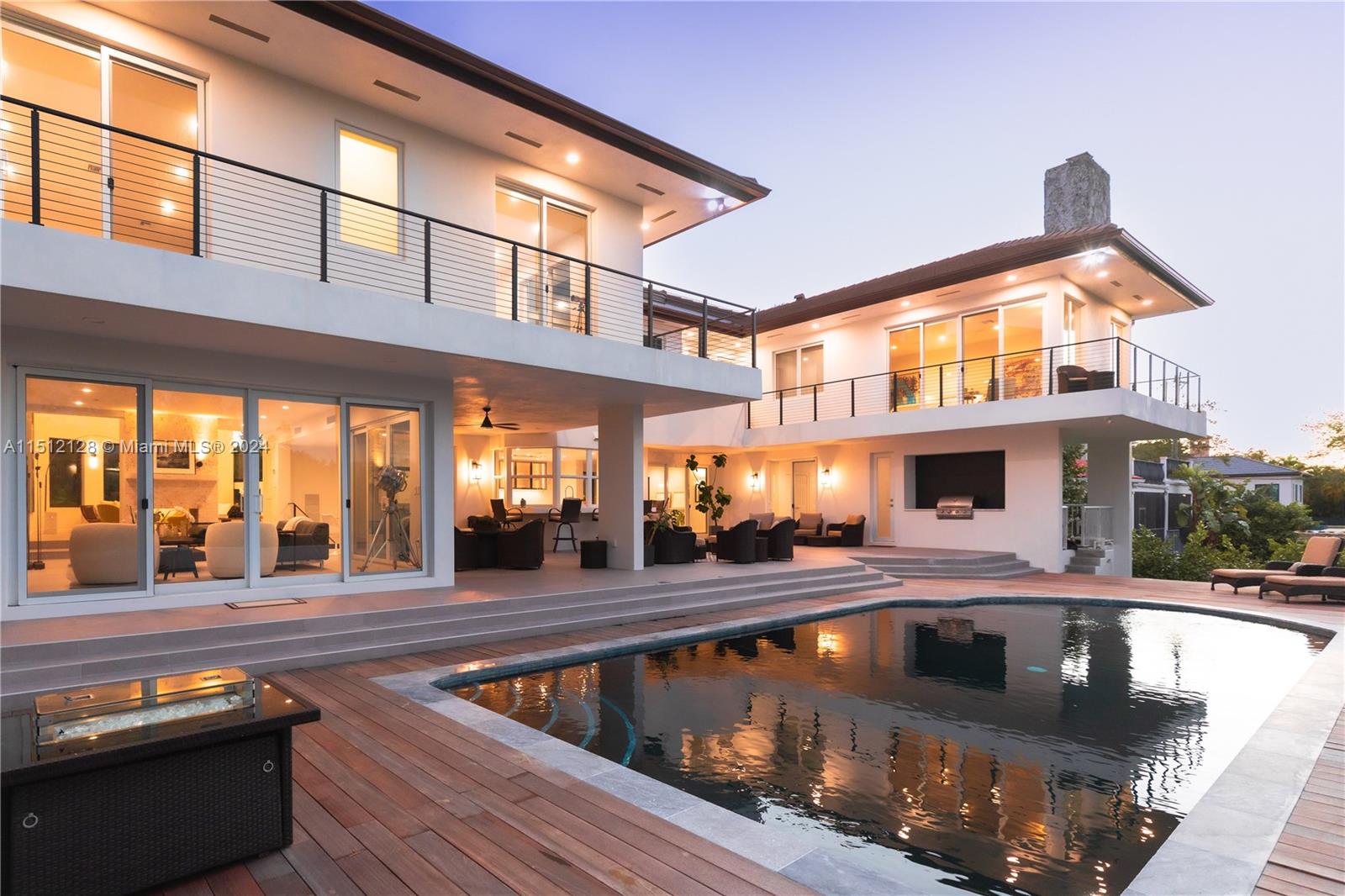 325 Campana Ave, Coral Gables, FL, 33156 United States, 6 Bedrooms Bedrooms, ,5 BathroomsBathrooms,Residential,For Sale,Campana Ave,A11512128