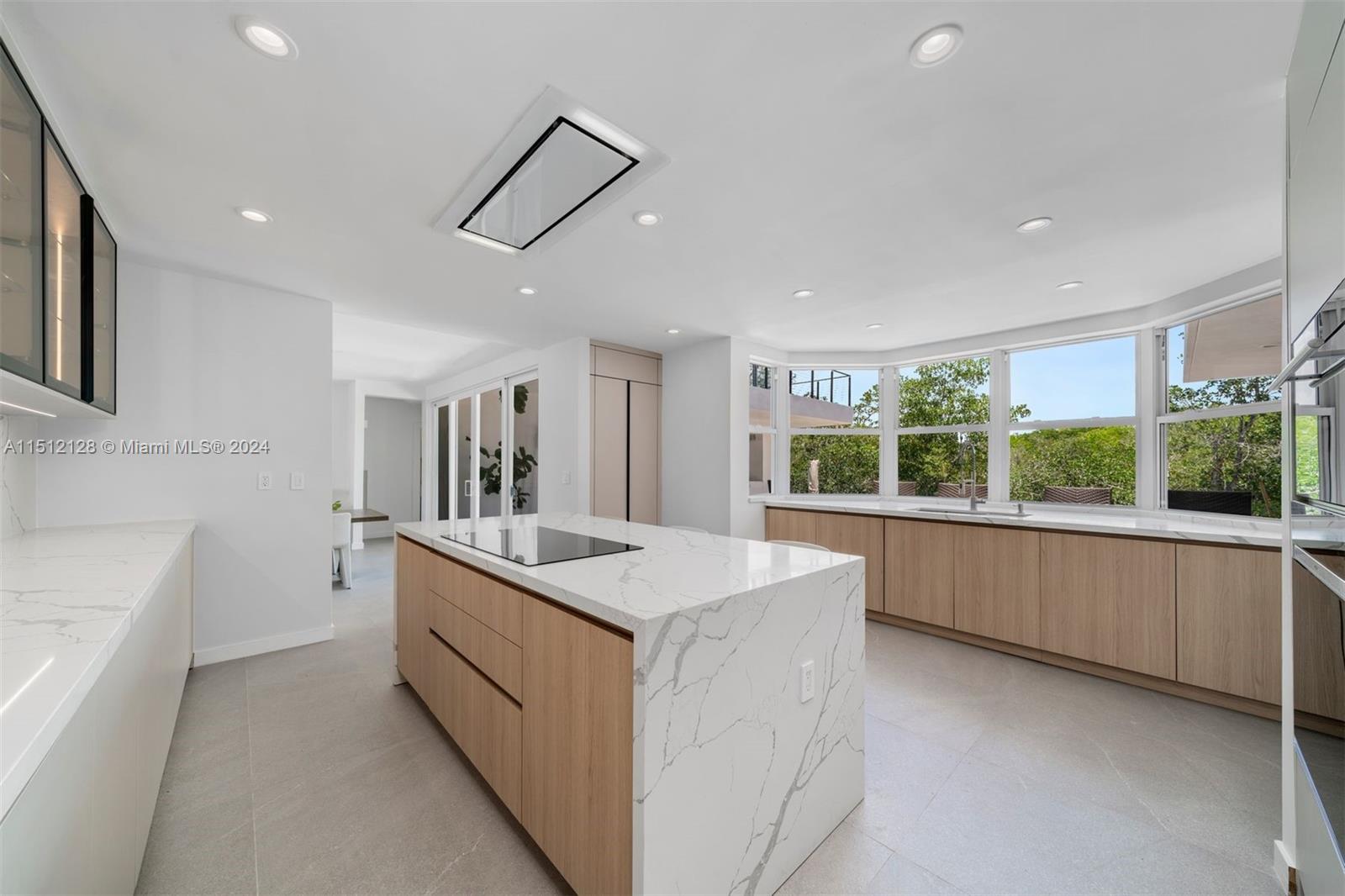 325 Campana Ave, Coral Gables, FL, 33156 United States, 6 Bedrooms Bedrooms, ,5 BathroomsBathrooms,Residential,For Sale,Campana Ave,A11512128