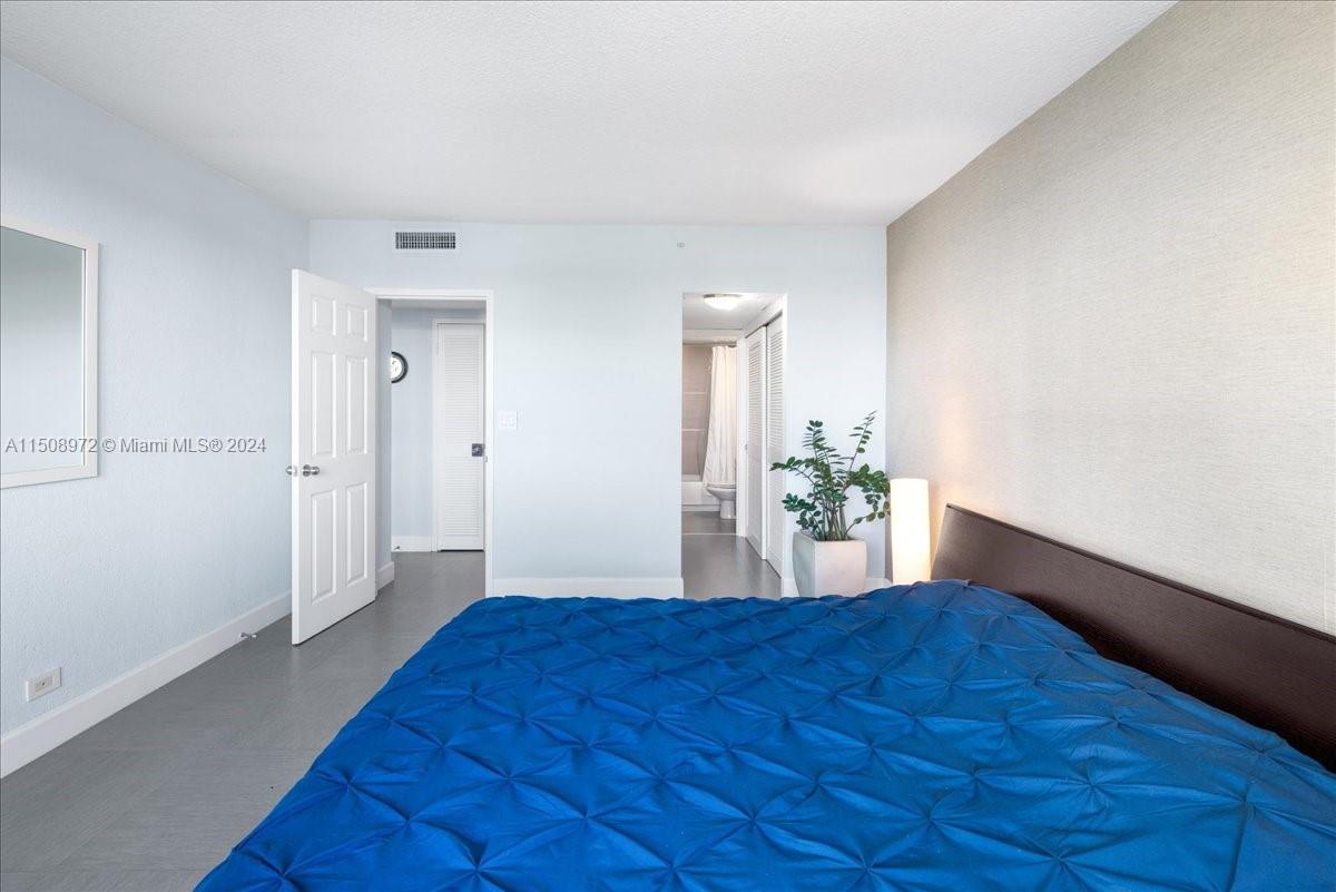 1500 Bay Rd 422S, Miami Beach, Florida 33139, 2 Bedrooms Bedrooms, ,2 BathroomsBathrooms,Residential,For Sale,1500 Bay Rd 422S,A11508972