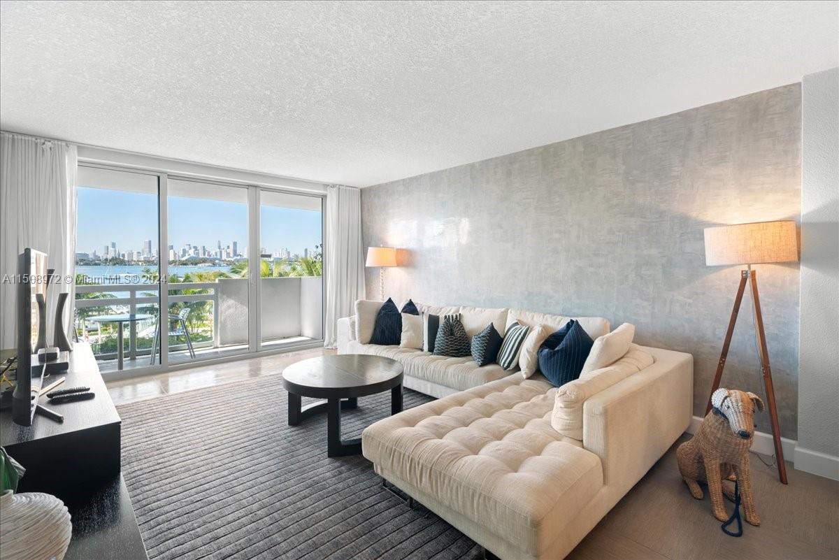 1500 Bay Rd 422S, Miami Beach, Florida 33139, 2 Bedrooms Bedrooms, ,2 BathroomsBathrooms,Residential,For Sale,1500 Bay Rd 422S,A11508972