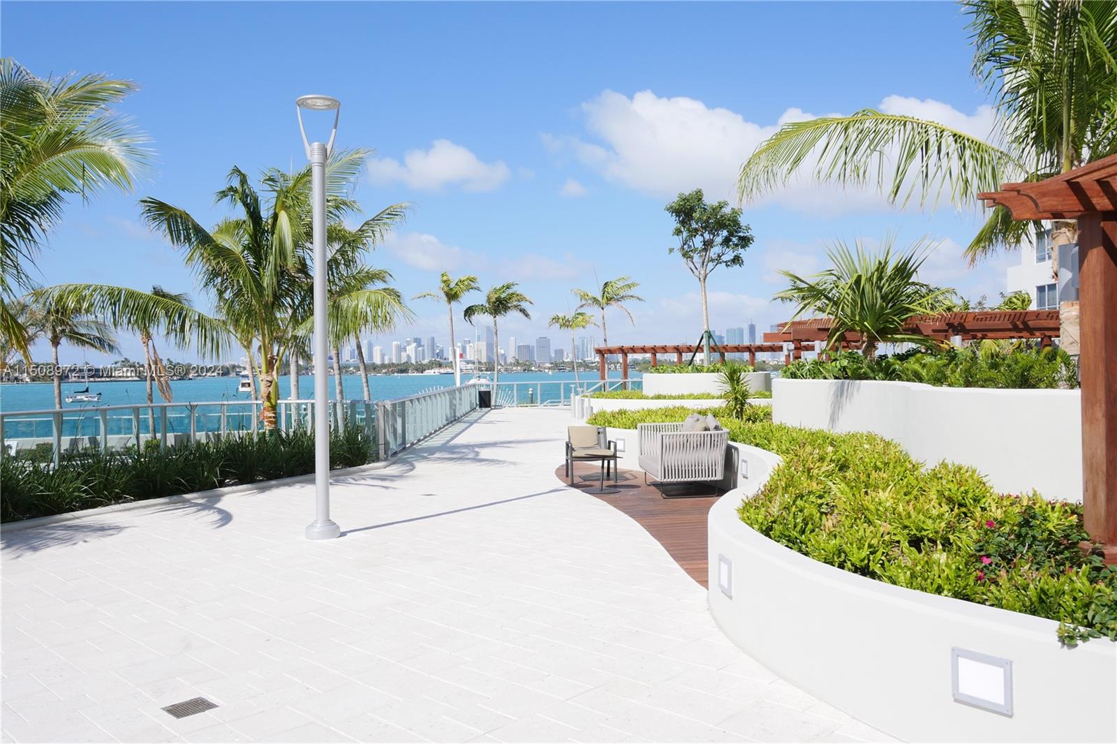 1500 Bay Rd 422S, Miami Beach, Florida 33139, 2 Bedrooms Bedrooms, ,2 BathroomsBathrooms,Residential,For Sale,1500 Bay Rd 422S,A11508972