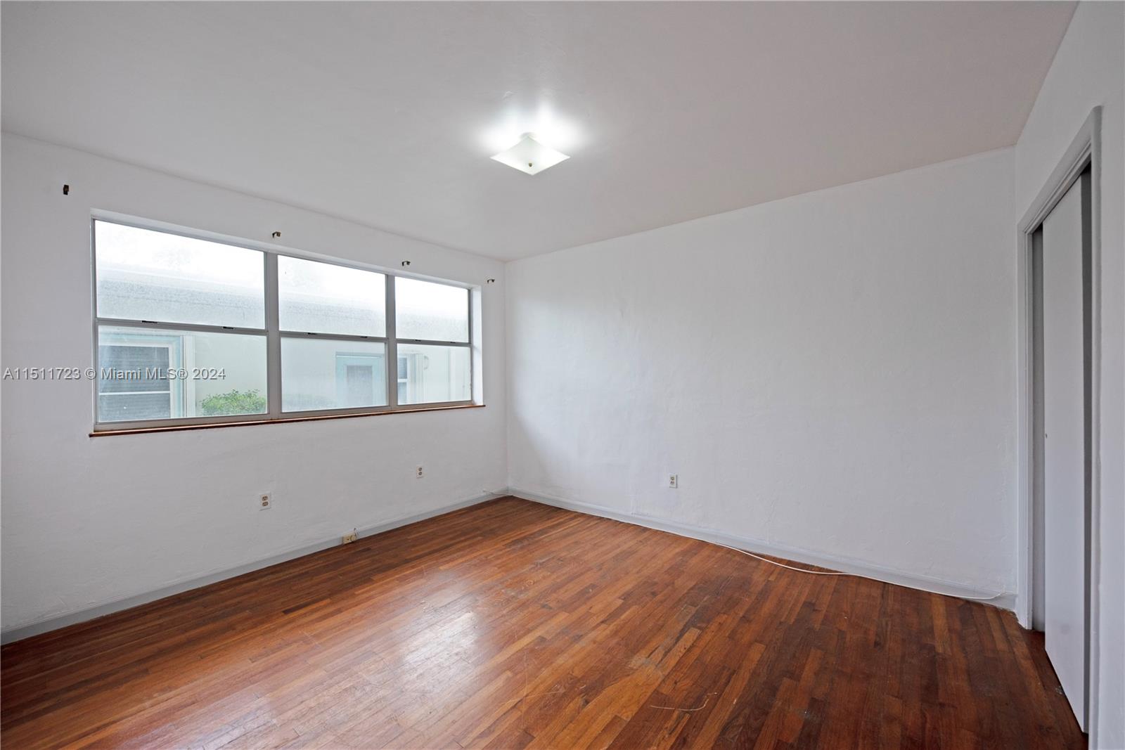 Hallway​​‌​​​​‌​​‌‌​‌‌​​​‌‌​‌​‌​‌​​​‌​​