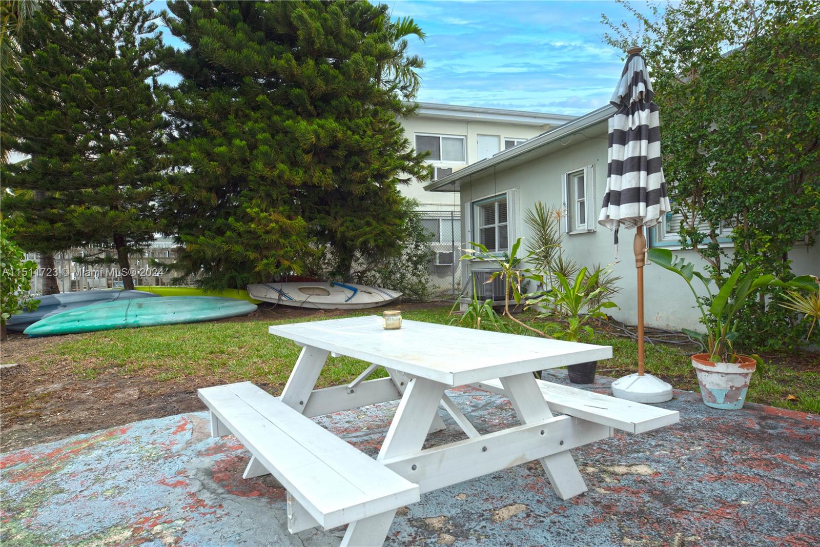 1255 Marseille Dr 25, Miami Beach, Florida 33141, 3 Bedrooms Bedrooms, ,2 BathroomsBathrooms,Residential,For Sale,1255 Marseille Dr 25,A11511723