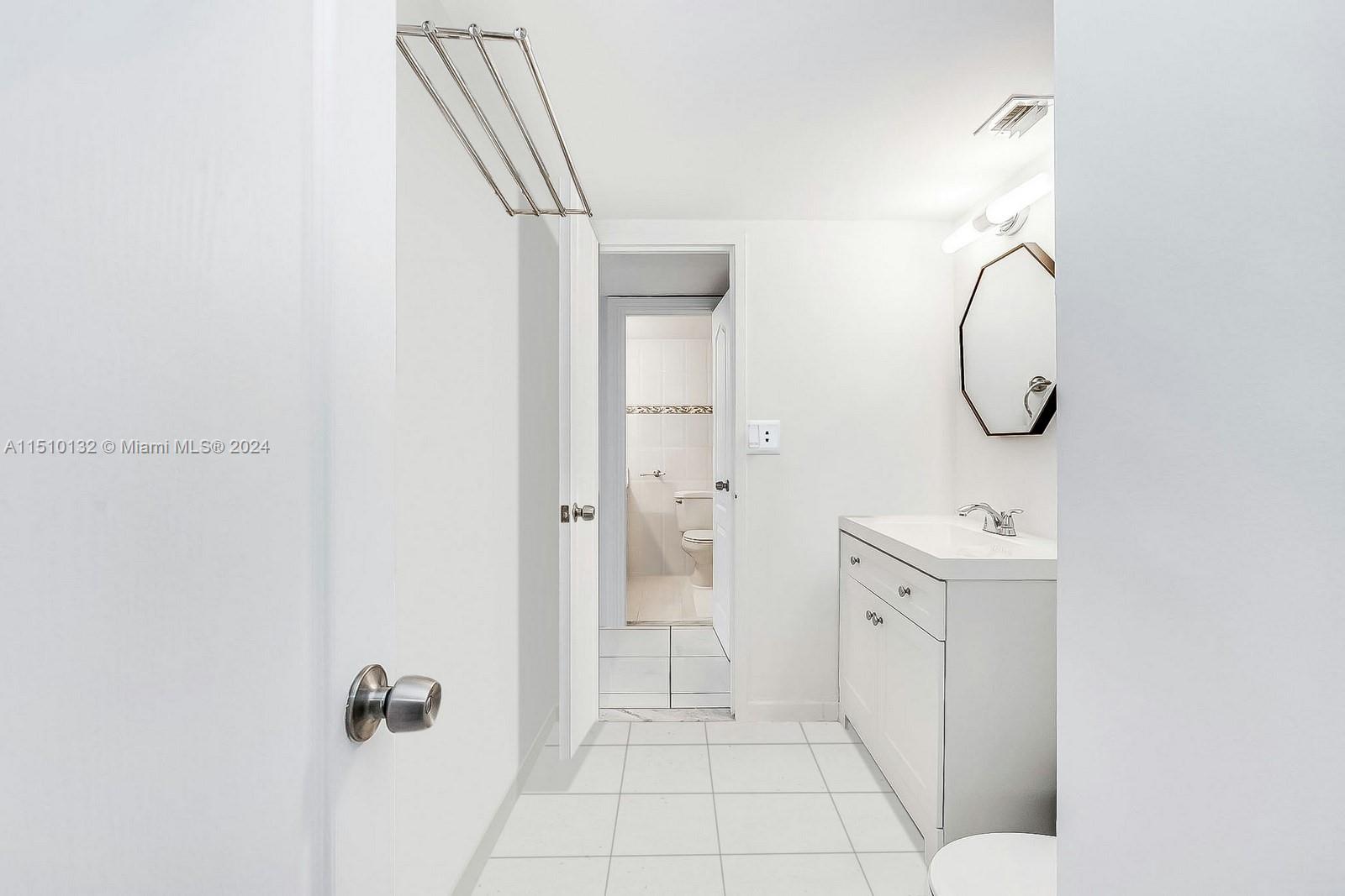 3180 S Ocean Dr 902, Hallandale Beach, Florida 33009, 1 Bedroom Bedrooms, ,1 BathroomBathrooms,Residentiallease,For Rent,3180 S Ocean Dr 902,A11510132